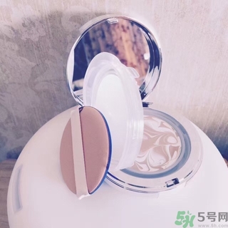 age20s粉底霜怎么用？愛紀(jì)二十粉底霜使用方法