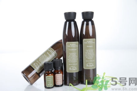 豐胸精油是什么？豐胸精油有用嗎？