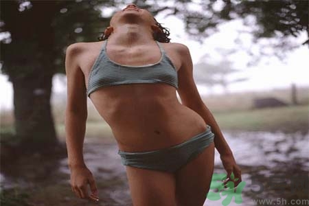 胸部太小怎么辦？胸部如何才能變大？