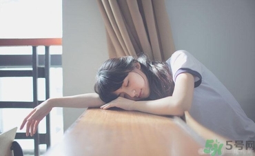 口吃會(huì)傳染嗎？口吃會(huì)遺傳嗎？