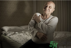 艾灸可以治肩周炎嗎？艾灸治療肩周炎取穴解析