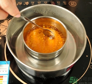 潤(rùn)唇膏怎么做？潤(rùn)唇膏自制方法