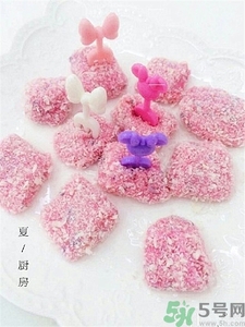 火龍果椰蓉奶凍怎么做?火龍果椰蓉奶凍的做法 火龍果椰蓉奶凍怎么做?火龍果椰蓉奶凍的做法