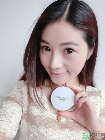age20s粉底好還是赫拉氣墊好？
