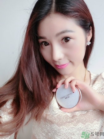 age20s粉底好還是赫拉氣墊好？
