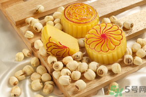 寶寶可以吃月餅嗎？寶寶吃月餅注意事項(xiàng)