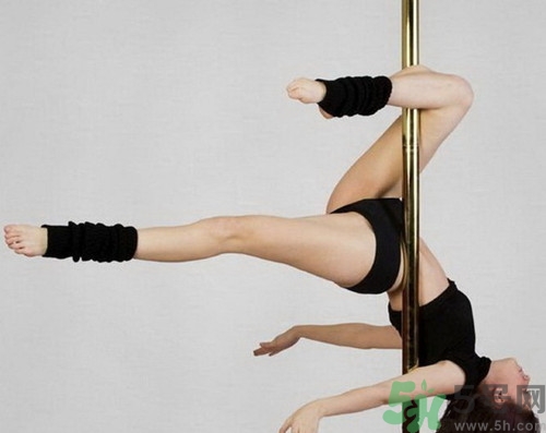 女生在跳鋼管舞的時候有生理反應(yīng)嗎?怎樣克服在跳舞時男女生理反應(yīng) 女生在跳鋼管舞的時候有生理反應(yīng)嗎?怎樣克服在跳舞時男女生理反應(yīng)