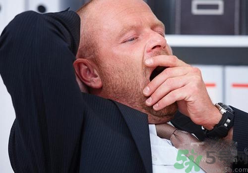 打呵欠骨頭響是怎么回事？打哈欠骨頭響怎么辦？