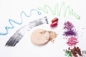 bb霜弄衣服上怎么洗？bb霜弄到白色衣服上怎么辦？