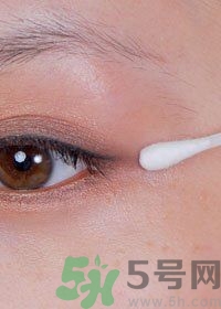 眼線怎么畫好看圖解？單眼皮怎么畫眼線好看？