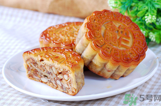 五仁月餅新標(biāo)準(zhǔn)出爐 沒(méi)有橄欖仁的月餅不是五仁月餅 五仁月餅新標(biāo)準(zhǔn)出爐 沒(méi)有橄欖仁的月餅不是五仁月餅