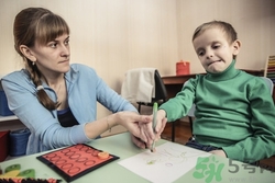 孤獨(dú)癥是自閉癥嗎?孤獨(dú)癥和自閉癥有什么區(qū)別 孤獨(dú)癥是自閉癥嗎?孤獨(dú)癥和自閉癥有什么區(qū)別