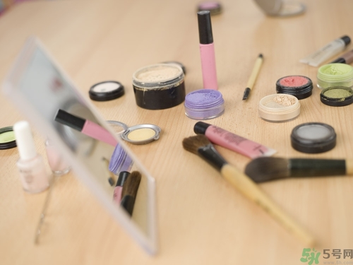 bb霜會堵塞毛孔嗎？bb霜會傷害皮膚嗎？