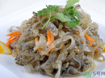 魚皮的營養(yǎng)價(jià)值 魚皮的食用功效 魚皮的營養(yǎng)價(jià)值 魚皮的食用功效