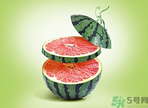 凍成冰的西瓜能吃嗎？吃西瓜拉肚子是怎么回事？