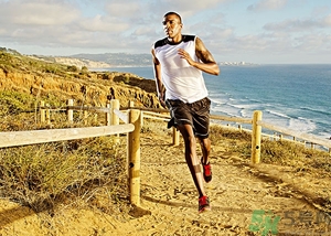 運(yùn)動(dòng)時(shí)喝水好嗎？運(yùn)動(dòng)后多久可以喝水？