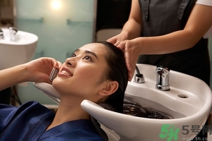 女生天天洗頭好嗎？洗頭發(fā)的正確方法