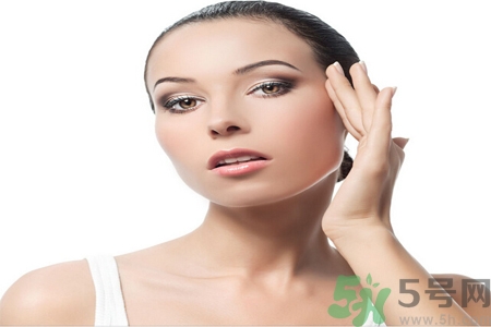 太陽(yáng)穴長(zhǎng)痘是怎么回事？太陽(yáng)穴長(zhǎng)痘的原因是什么？