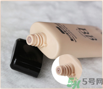 粉底液有隔離作用嗎？粉底液有什么作用？