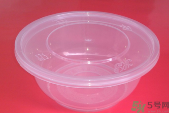 一次性飯盒可以放微波爐加熱嗎？一次性飯盒加熱有毒嗎？