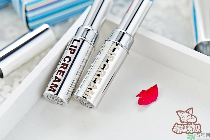 WATOSA潤唇膏怎么樣？WATOSA護(hù)唇膏好用嗎？