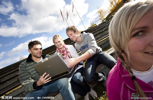 怎么讓自己變得會(huì)說話？怎么和妹子聊天不冷場(chǎng)？