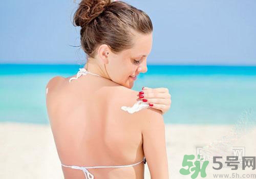 在室內(nèi)要涂防曬霜嗎？在室內(nèi)不涂防曬霜可以嗎？