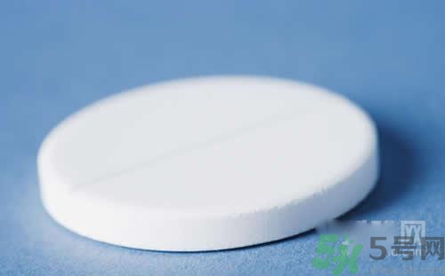 鈣片可以空腹吃嗎？鈣片空腹吃好嗎？