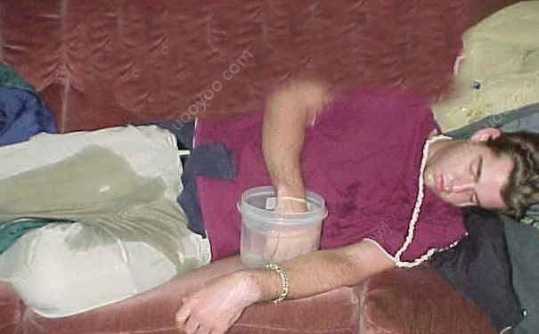 15歲男孩為什么會尿床？15歲男孩尿床怎么治療？