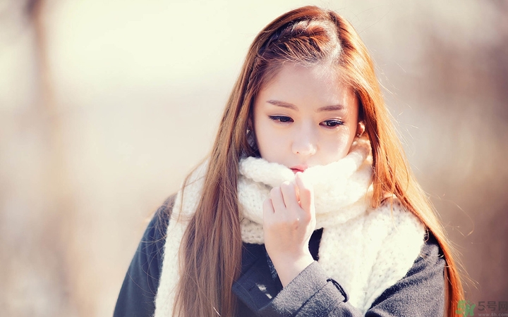 一碰乳房就疼怎么辦？手碰到胸就疼怎么回事？