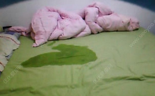 15歲男孩為什么會尿床？15歲男孩尿床怎么治療？