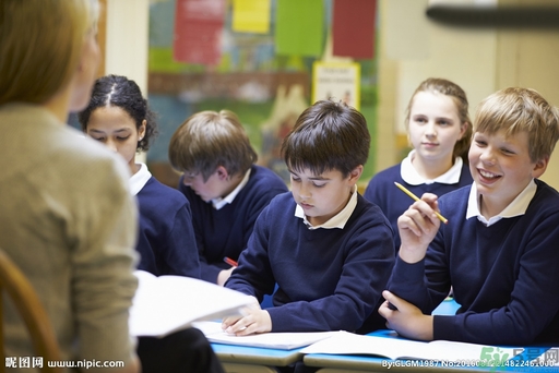 怎么讓自己變得會(huì)說話？怎么和妹子聊天不冷場(chǎng)？