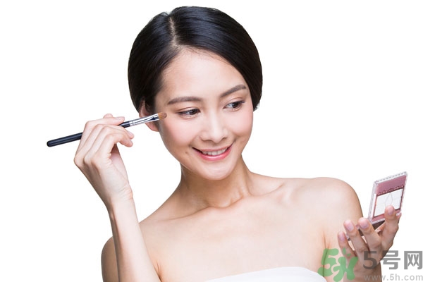 眼影干了怎么辦？眼影保質(zhì)期一般多久？