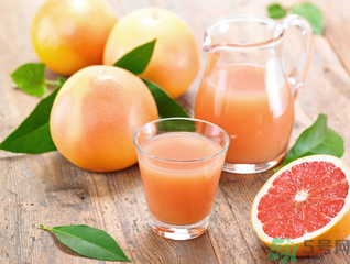 西柚怎么吃？西柚和什么榨汁好喝？