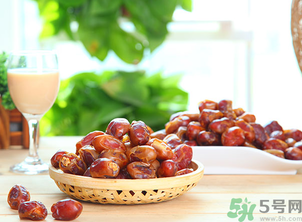 椰棗好吃嗎？椰棗和紅棗的區(qū)別