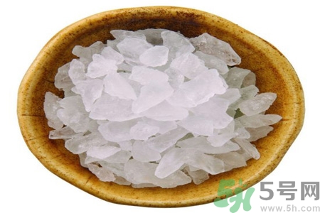 冰糖和白糖紅糖有什么區(qū)別？冰糖和普通糖有什么區(qū)別？