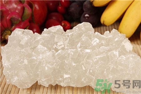 冰糖和白糖紅糖有什么區(qū)別？冰糖和普通糖有什么區(qū)別？