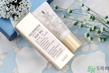 隔離霜用洗面奶能洗掉嗎？涂隔離霜需要卸妝嗎？