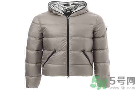 羽絨服日常如何保養(yǎng)？羽絨服局部清潔的方法有哪些？