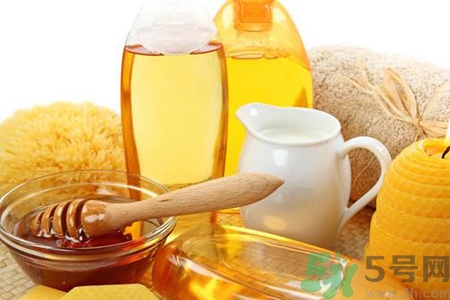 早晨空腹喝蜂蜜水好嗎？蜂蜜水什么時候喝好？