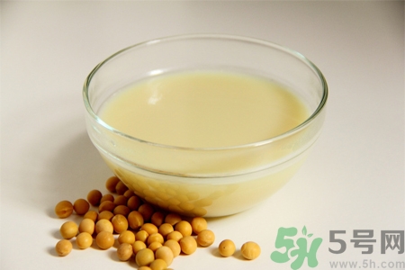 豆?jié){是堿性還是酸性？豆?jié){是涼性還是熱性？