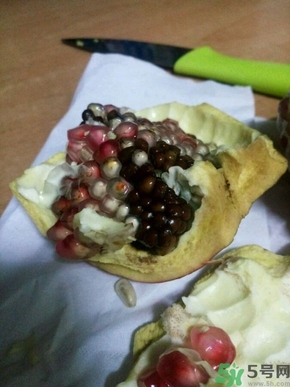 石榴里面發(fā)黑能不能吃？石榴發(fā)黑怎么辦？