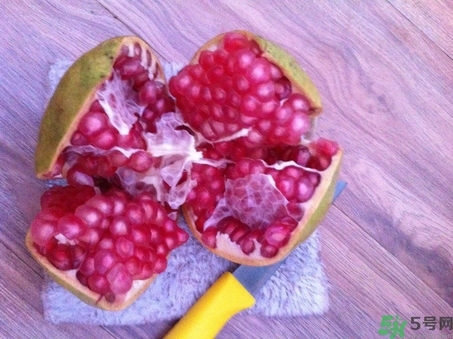 石榴里面發(fā)黑能不能吃？石榴發(fā)黑怎么辦？