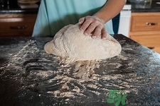 做廣式月餅用什么油?做廣式月餅用油注意什么 做廣式月餅用什么油?做廣式月餅用油注意什么