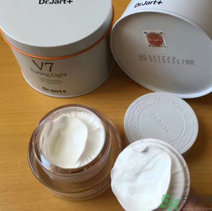 韓國V7素顏霜怎么樣？韓國V7素顏霜真假辨別