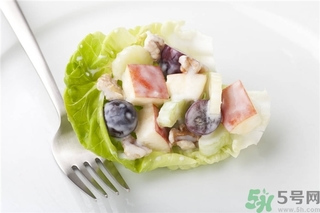 蘋果和酸奶能一起吃嗎？蘋果和酸奶能一起榨汁嗎？