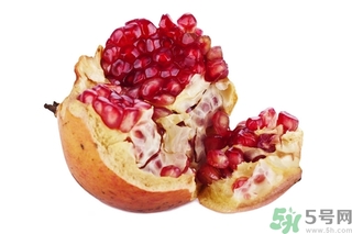 石榴里面白色的能吃嗎？石榴里面的籽可以吃嗎？