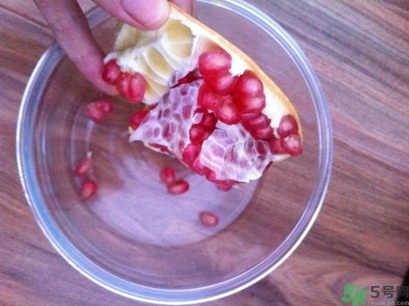 石榴里面發(fā)黑能不能吃？石榴發(fā)黑怎么辦？