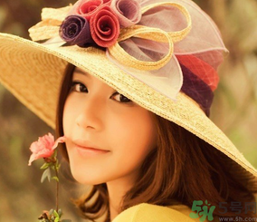 素顏霜適合哪個(gè)年齡段？素顏霜適合多大年齡？