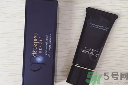 cpb新旋轉(zhuǎn)亮潤粉霜怎么樣？cpb新旋轉(zhuǎn)亮潤粉霜好用嗎？